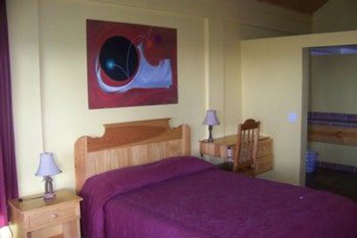 Room 25 of 100