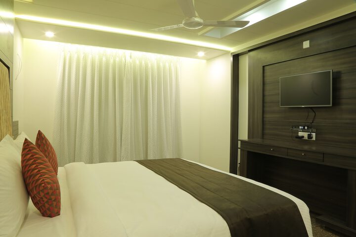 Room 4 of 87