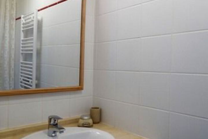Room 4 of 29