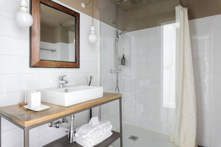 Bath Interior
