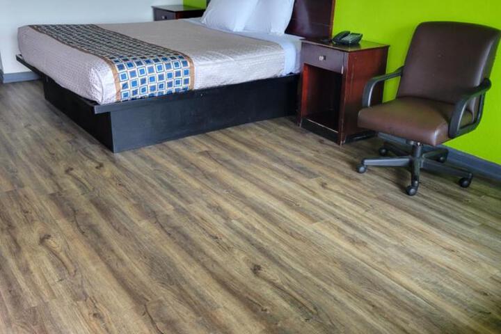 Standard King Bed Accessible (5 of 5)