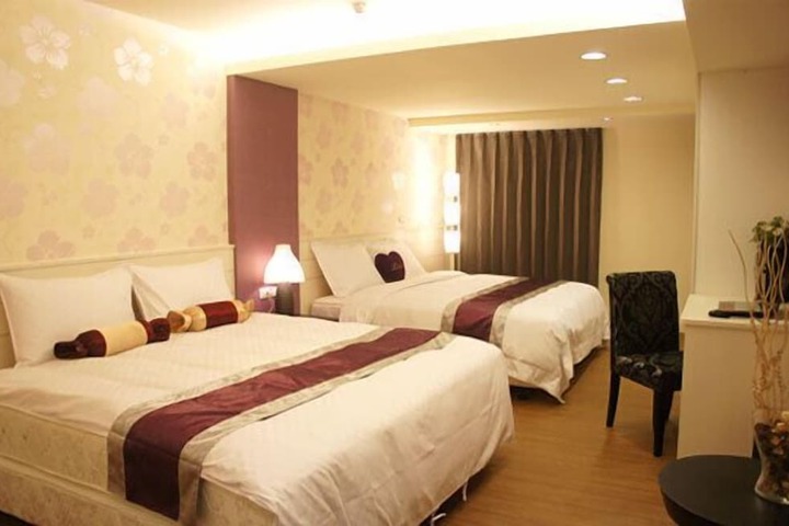 Room 40 of 61