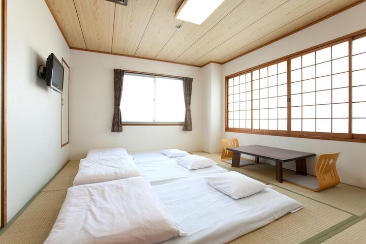 Room 15 of 25