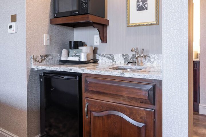 Private kitchenette