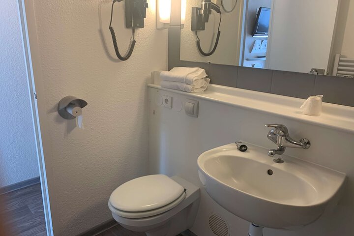 Room 20 of 30