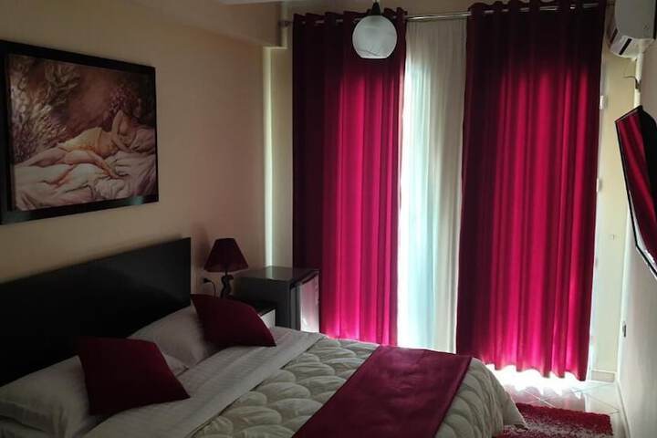 Room 44 of 104