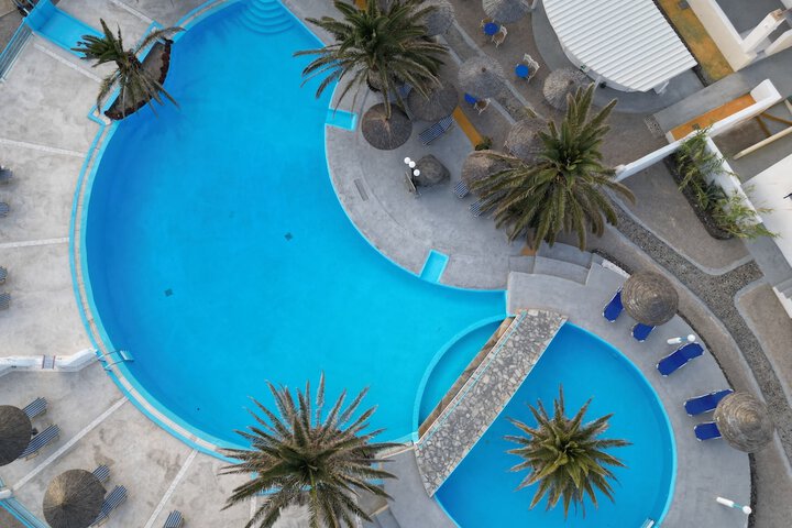 Pool 62 of 107