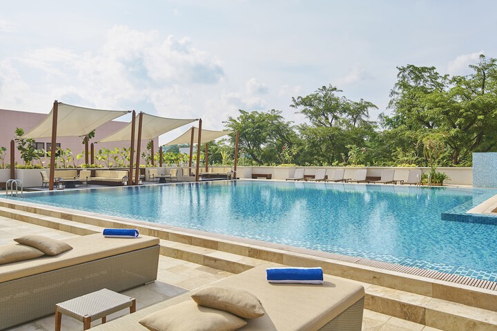 Hotel with Pool