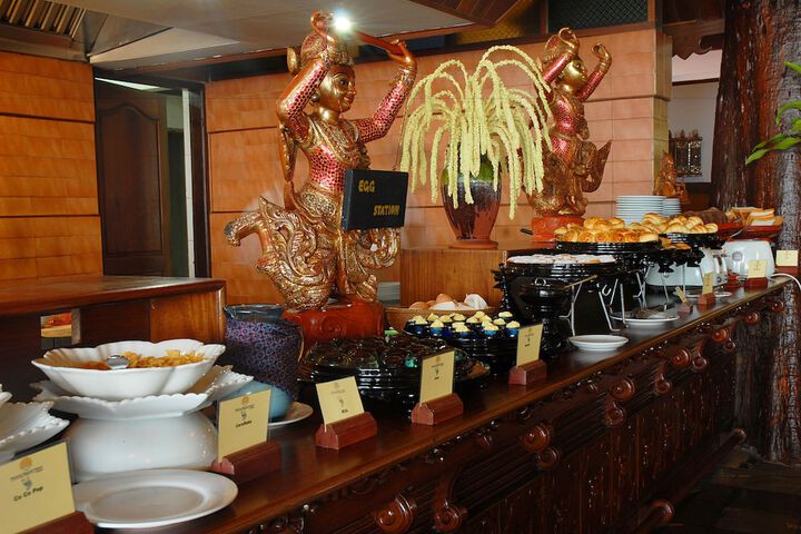 Breakfast/Coffee Service 68 of 87
