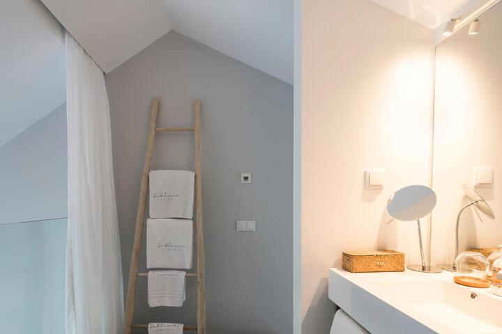Room 195 of 226