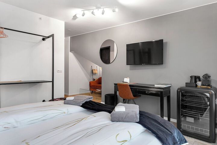 Room 156 of 219