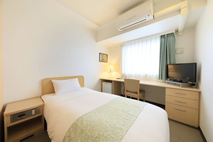 Room 19 of 98