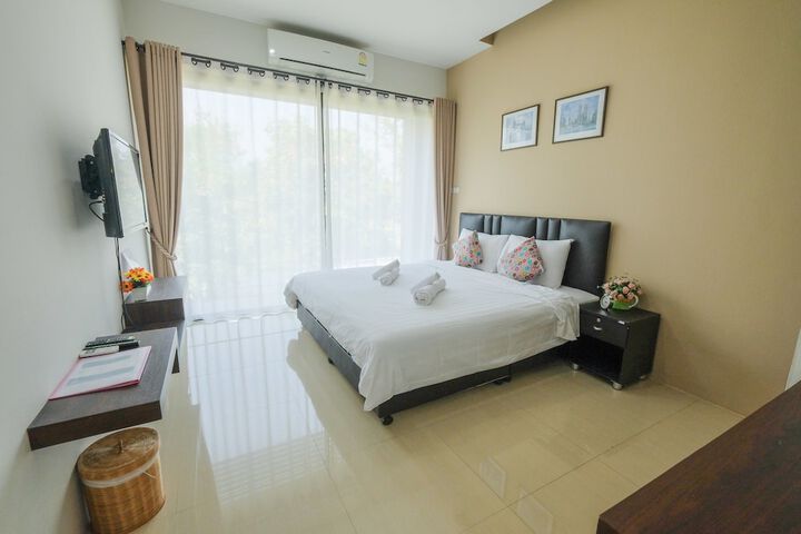 Room 16 of 30