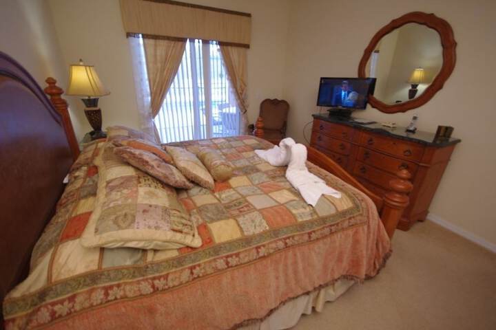Room 14 of 46