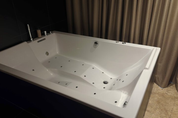 Hot Tub 750 of 780
