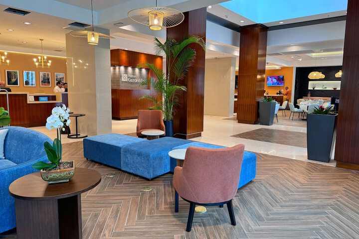 Entrance & Lobby