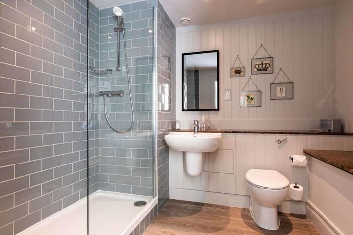 Bathroom Interior Photo