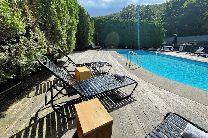 Pool 49 of 72
