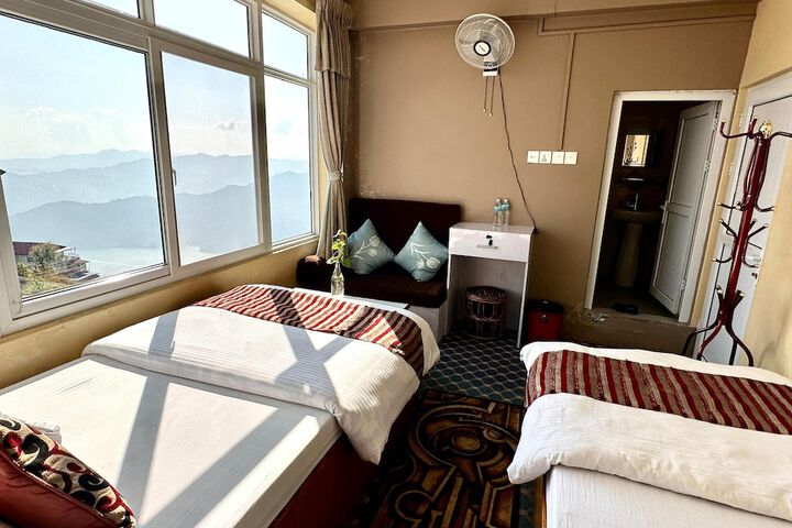 Room 5 of 25