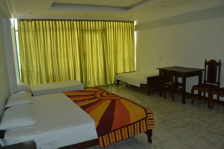 Room 7 of 39