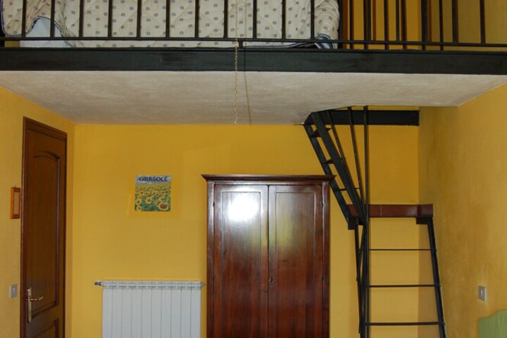 Room 9 of 47