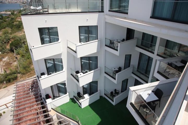 Hotel 104 of 107