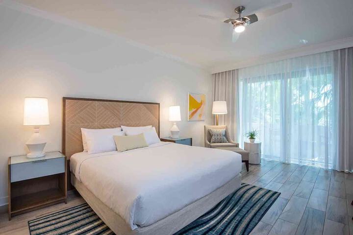 Room 47 of 243