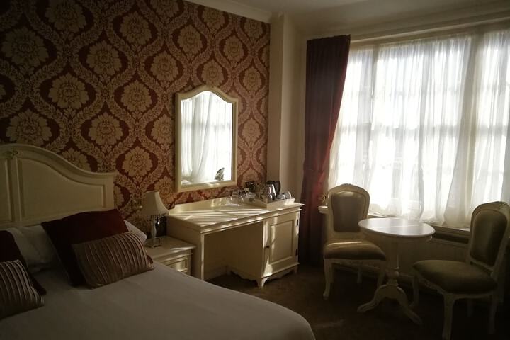 Room 49 of 132