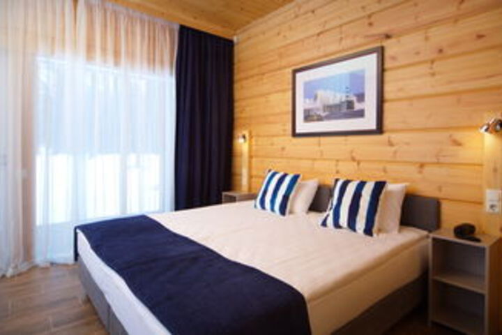 Room 42 of 64