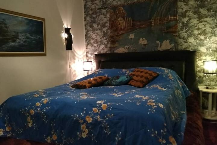Room 5 of 65