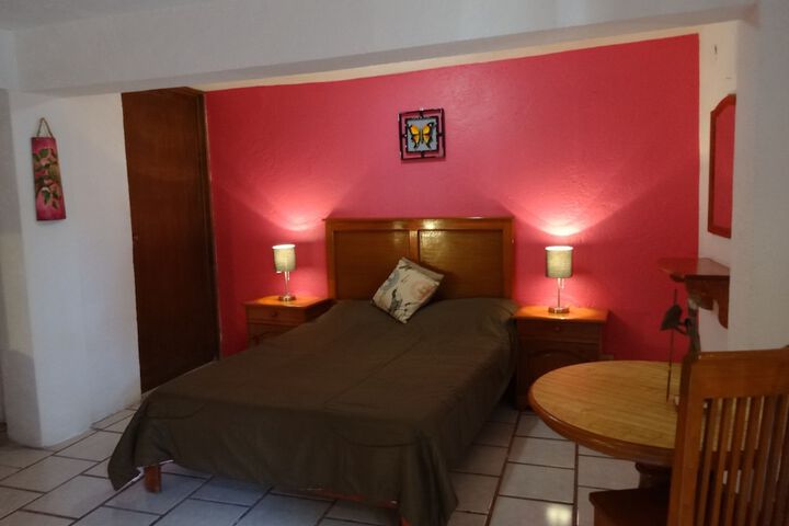 Room 16 of 94