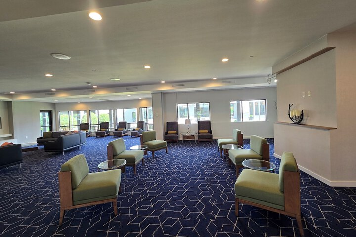 Hotel Interior 4 of 31