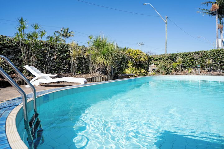 Pool 38 of 42