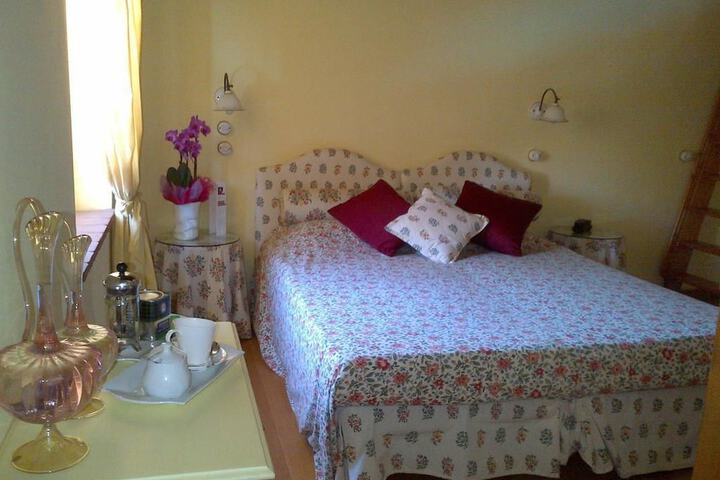 Room 6 of 31