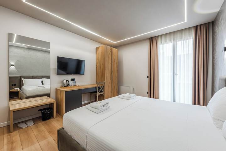 Room 21 of 42