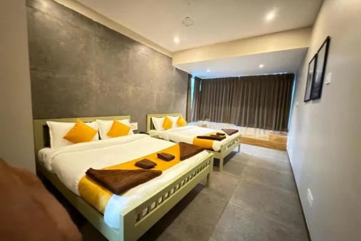 Room 14 of 27