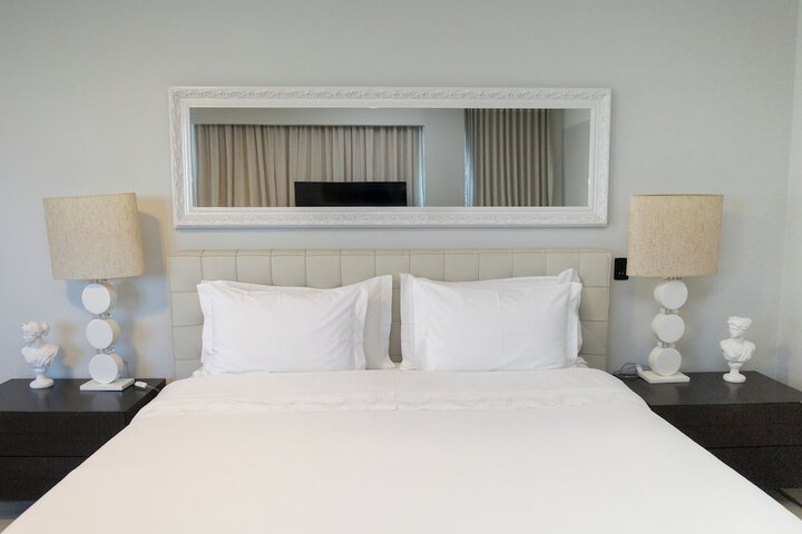 Room 21 of 172
