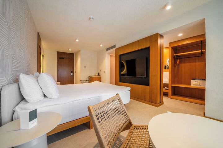 Room 17 of 164