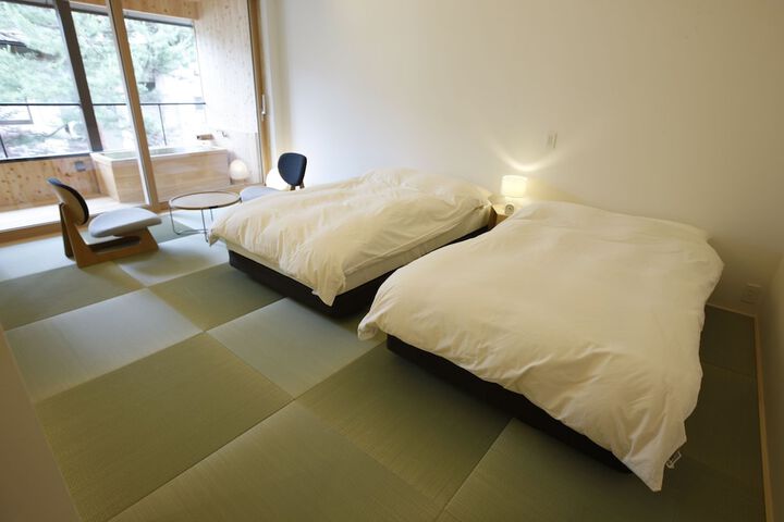 Room 21 of 83