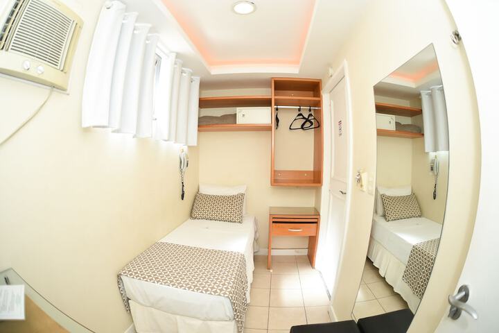Room 4 of 58