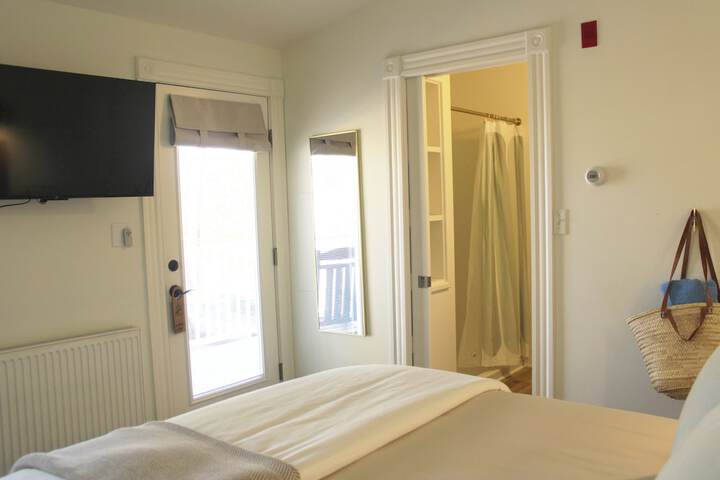 Room 18 of 51