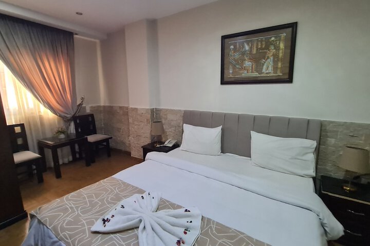 Room 117 of 340