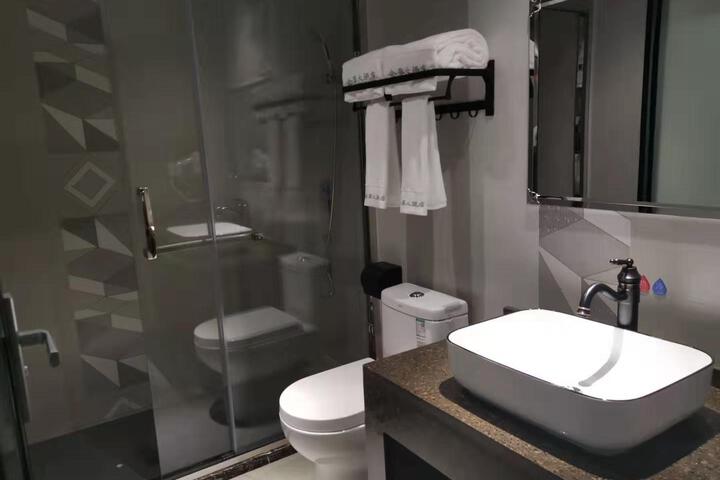 Hotel Interior 4 of 16
