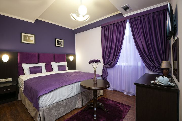 Room 17 of 71
