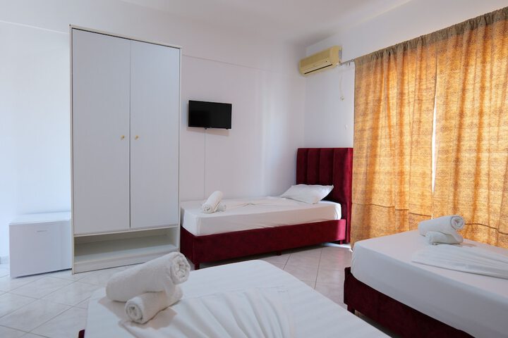 Room 26 of 62