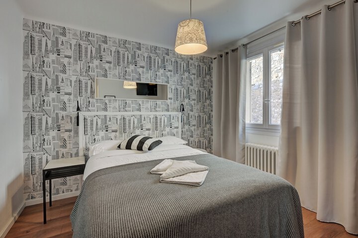 Room 13 of 48