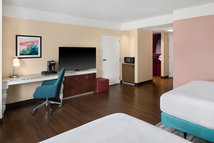 Room 21 of 43