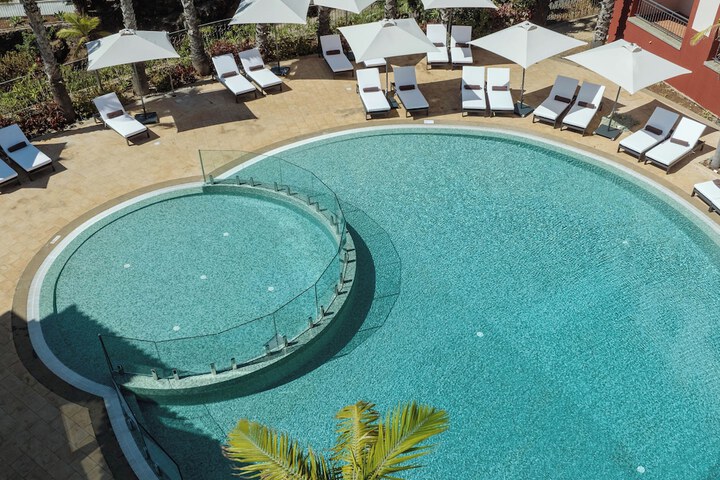 Pool 91 of 180