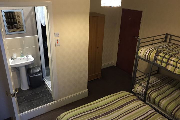 Room 44 of 87