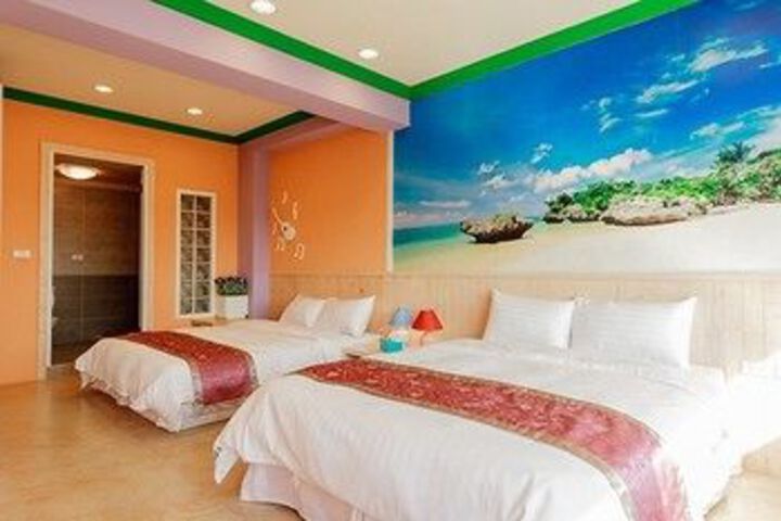 Room 5 of 15